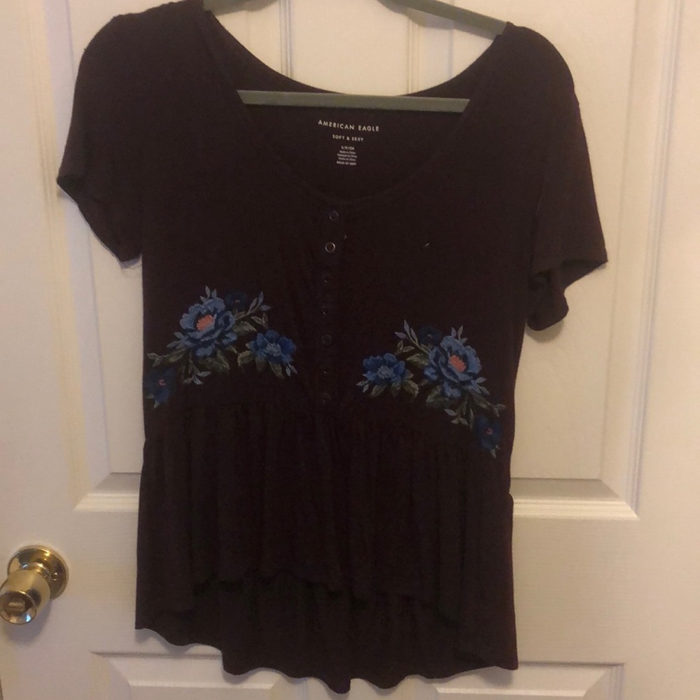 American eagle flowy shirt